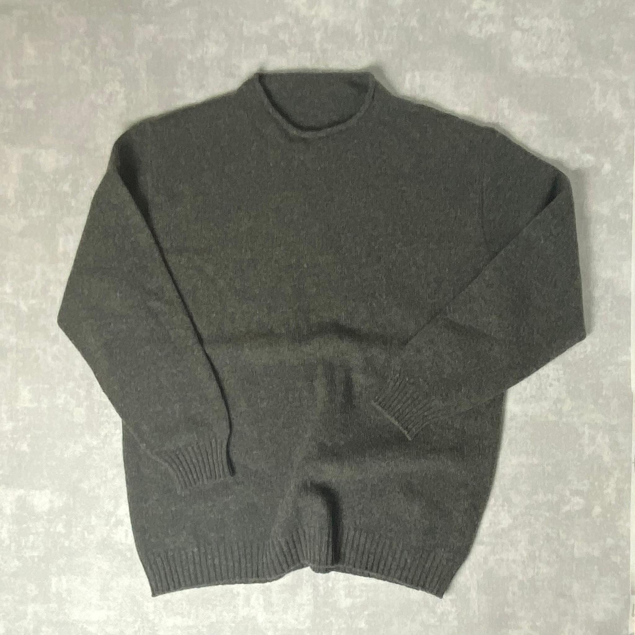 縫い目のないウールニット　チャコール | 7枚目